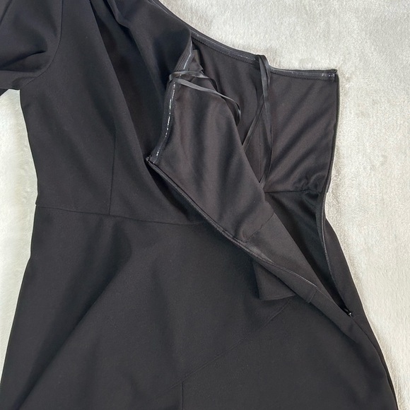 Adrianna‎ Papel One-Shoulder Crepe Jumpsuit open sleeves - Picture 7 of 15